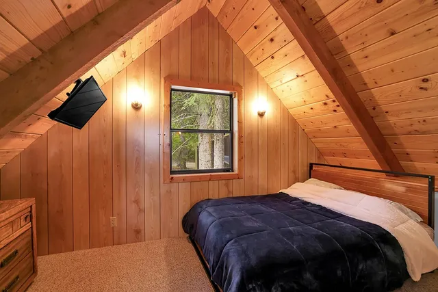 $499,900 | 1221 Fox Road, Cascade, ID 83611