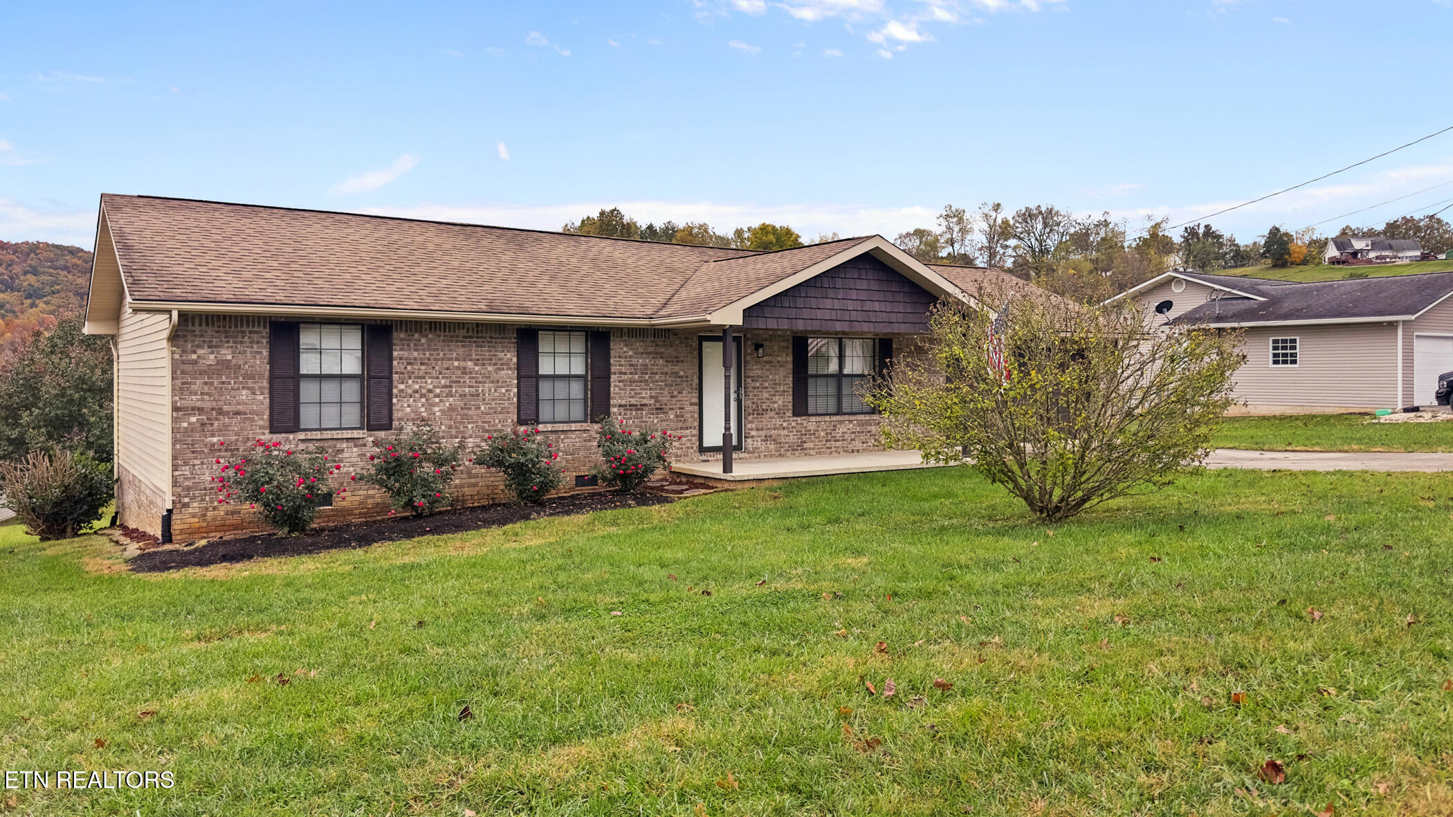 141 Cross Creek Road Maynardville, TN 37807 - Photo 3 of 32 img_9201