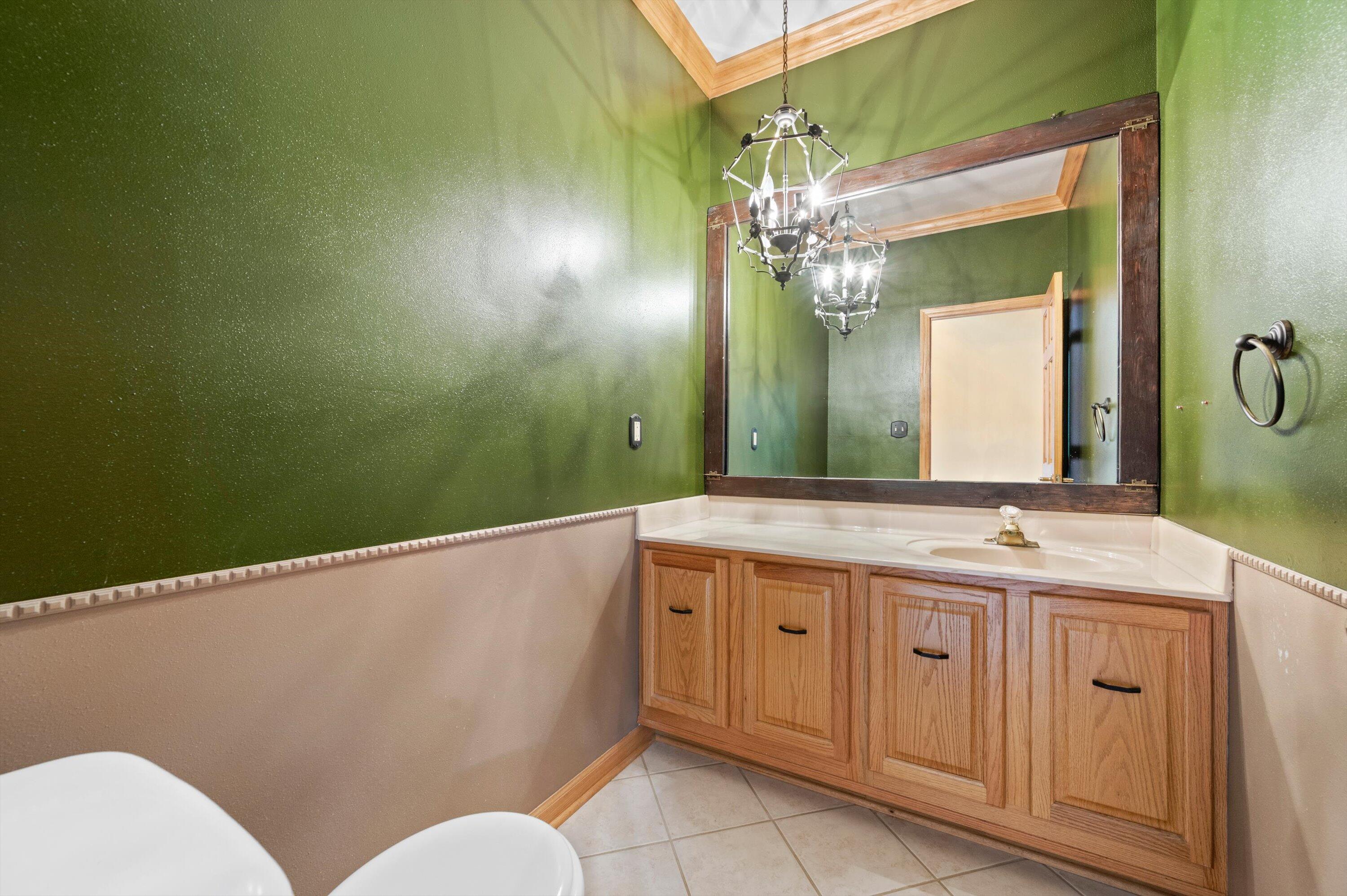 4009 Hickory Knoll Road Delafield, WI 53029 - Photo 21 of 43 Half Bath on Main