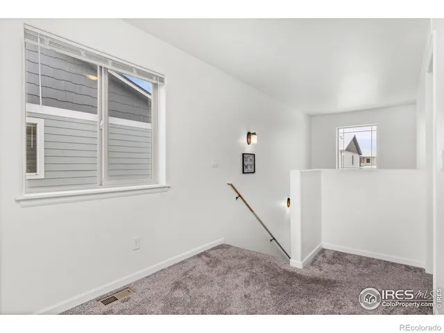 a view interior of a house and an empty room