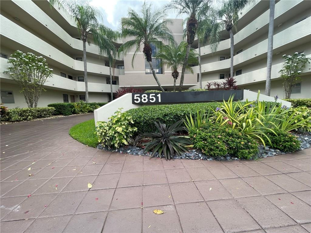 5851 Camino Del Sol, Unit 304 Boca Raton, FL 33433 - Photo 1 of 39 Photo 1