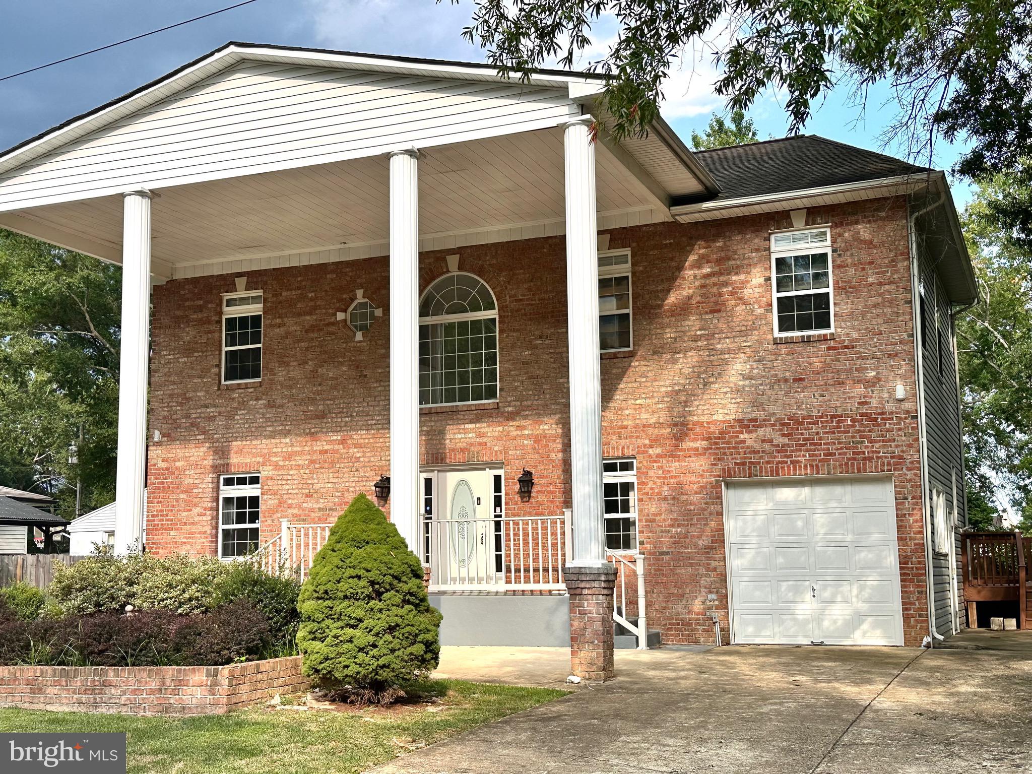 8103 Fordson Road Alexandria, VA 22306 - Photo 1 of 39 8103 Fordson Road