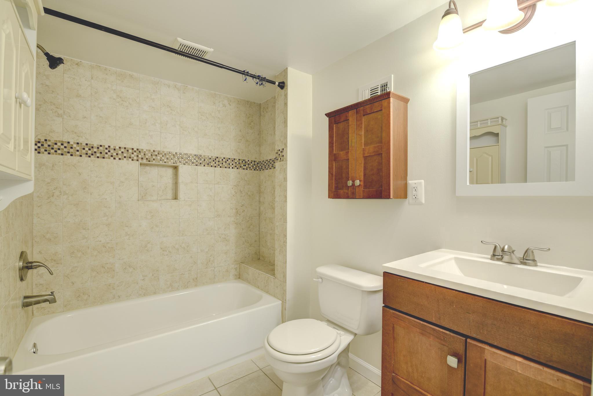8103 Fordson Road Alexandria, VA 22306 - Photo 31 of 39 Bathroom 3