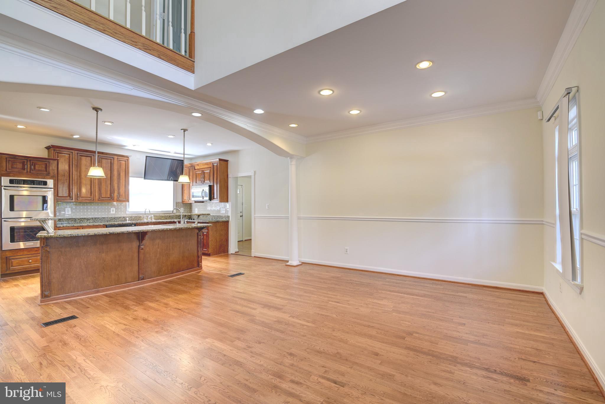 8103 Fordson Road Alexandria, VA 22306 - Photo 6 of 39 Open Kitchen / Living