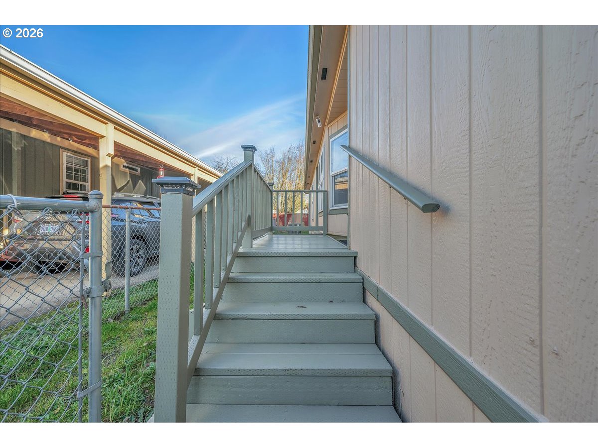 1949 Southeast Palmquist Road, Unit 121 Gresham, OR 97080 - Photo 31 of 31
