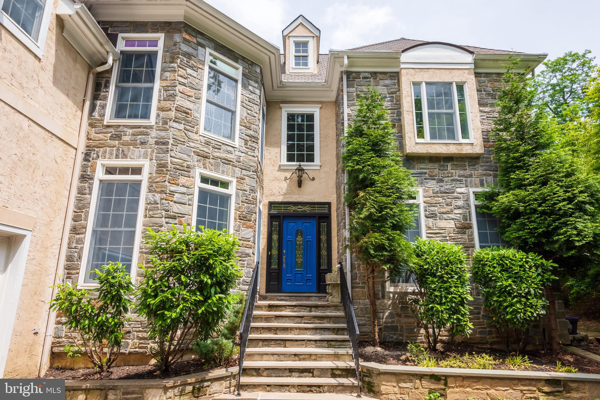 454 Upper Gulph Road Wayne, PA 19087 - Photo 4 of 52 Grand Entry Way