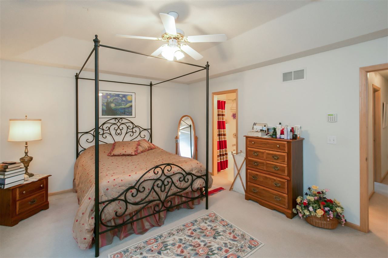 1445 Ranier Drive Iowa City, IA 52246 - Photo 10 of 25 Gallery Image 10