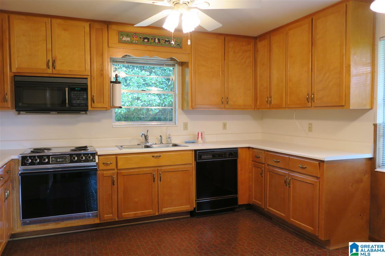 1564 Holly Road Birmingham, AL 35226 - Photo 8 of 30