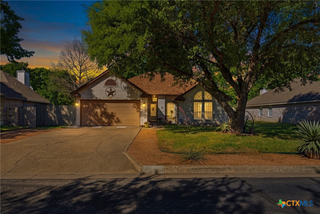 2608 Silver Valley Lane Georgetown, TX 78626 - Photo 2 of 34
