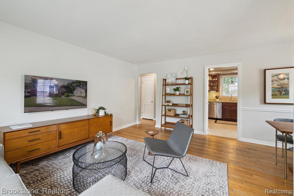 2351 Earlmont Road Berkley, MI 48072 - Photo 14 of 31 Gallery Image 14