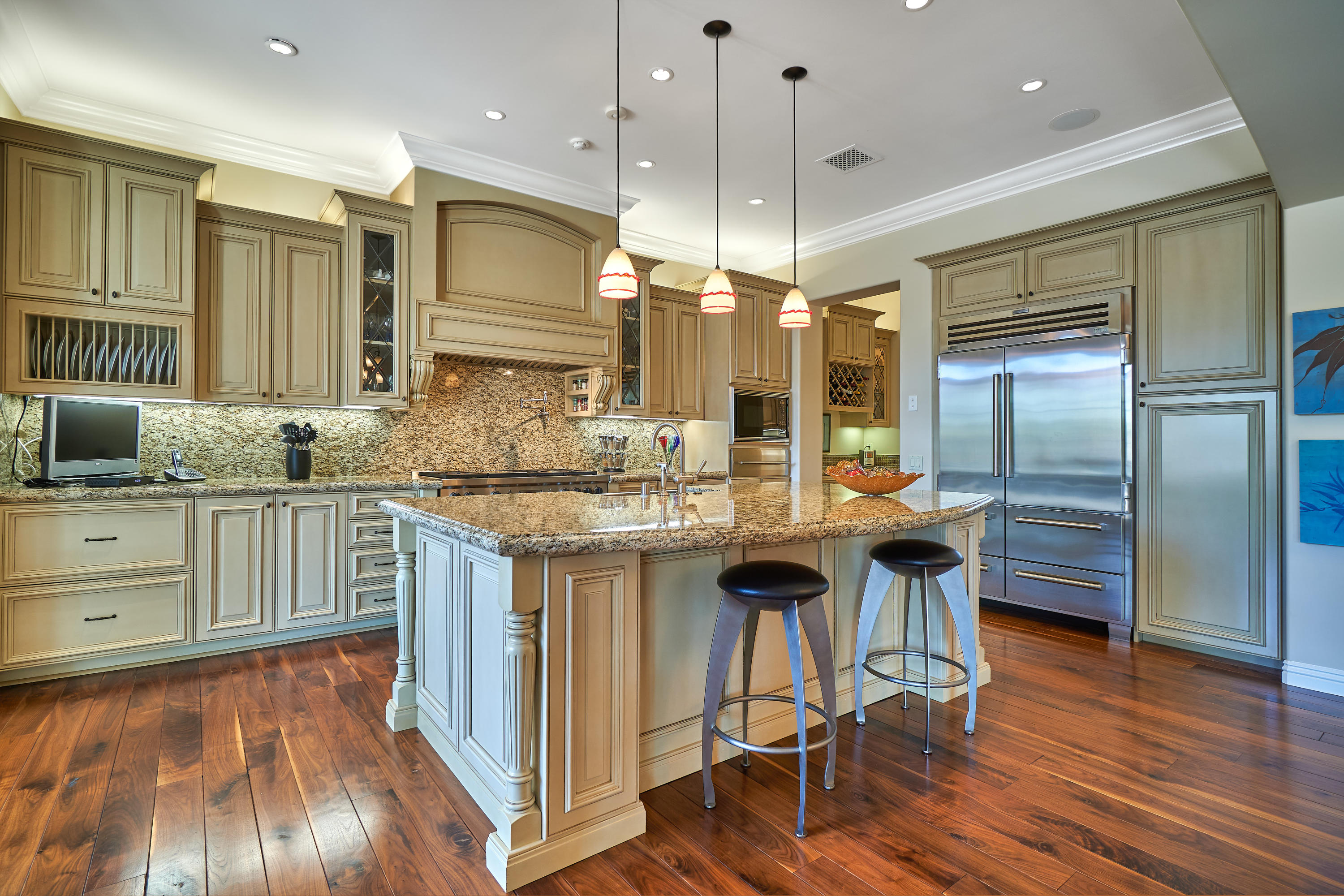 9 Via Perugia Rancho Mirage, CA 92270 - Photo 15 of 38 7 Kitchen