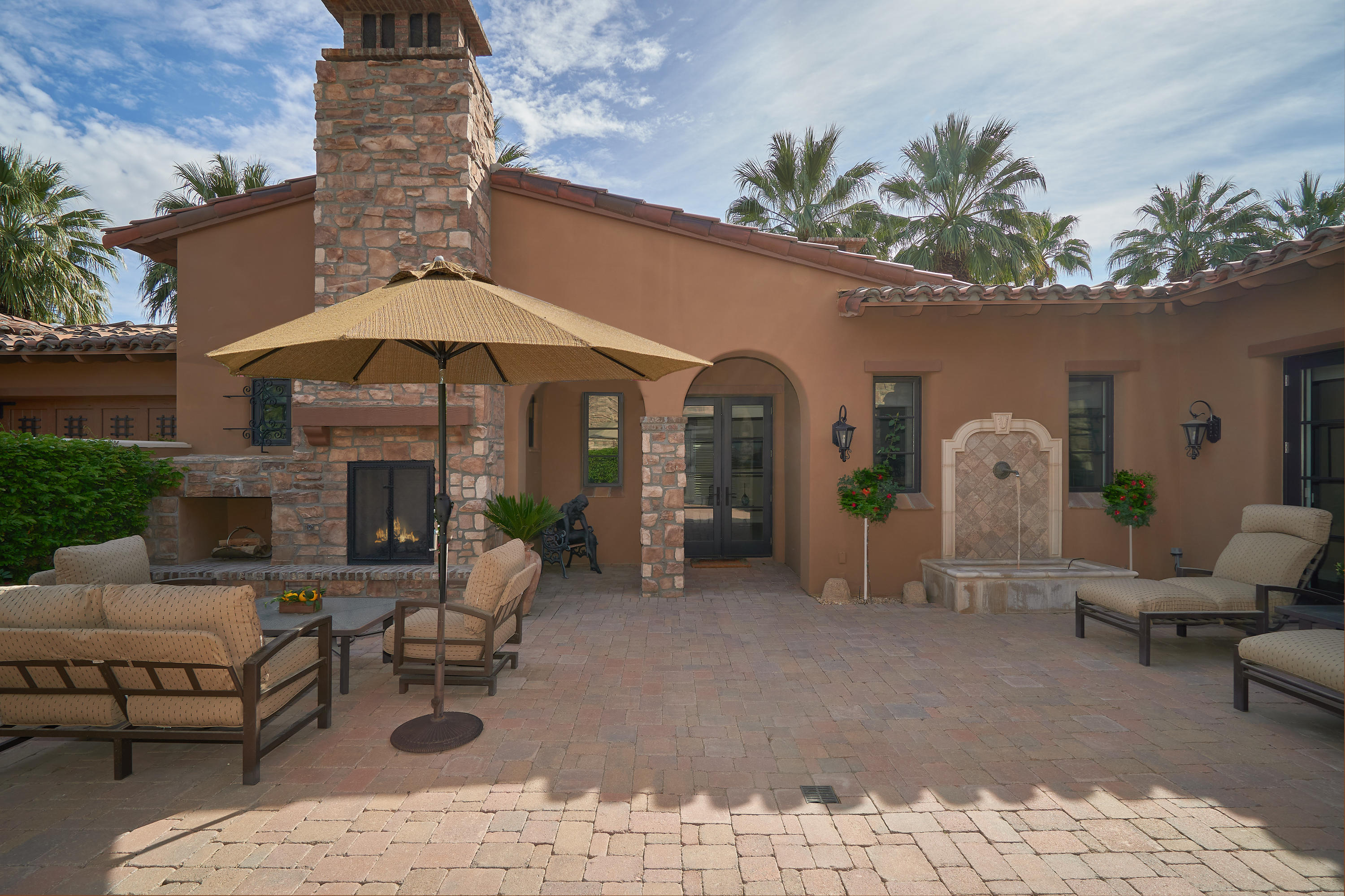 9 Via Perugia Rancho Mirage, CA 92270 - Photo 6 of 38 27