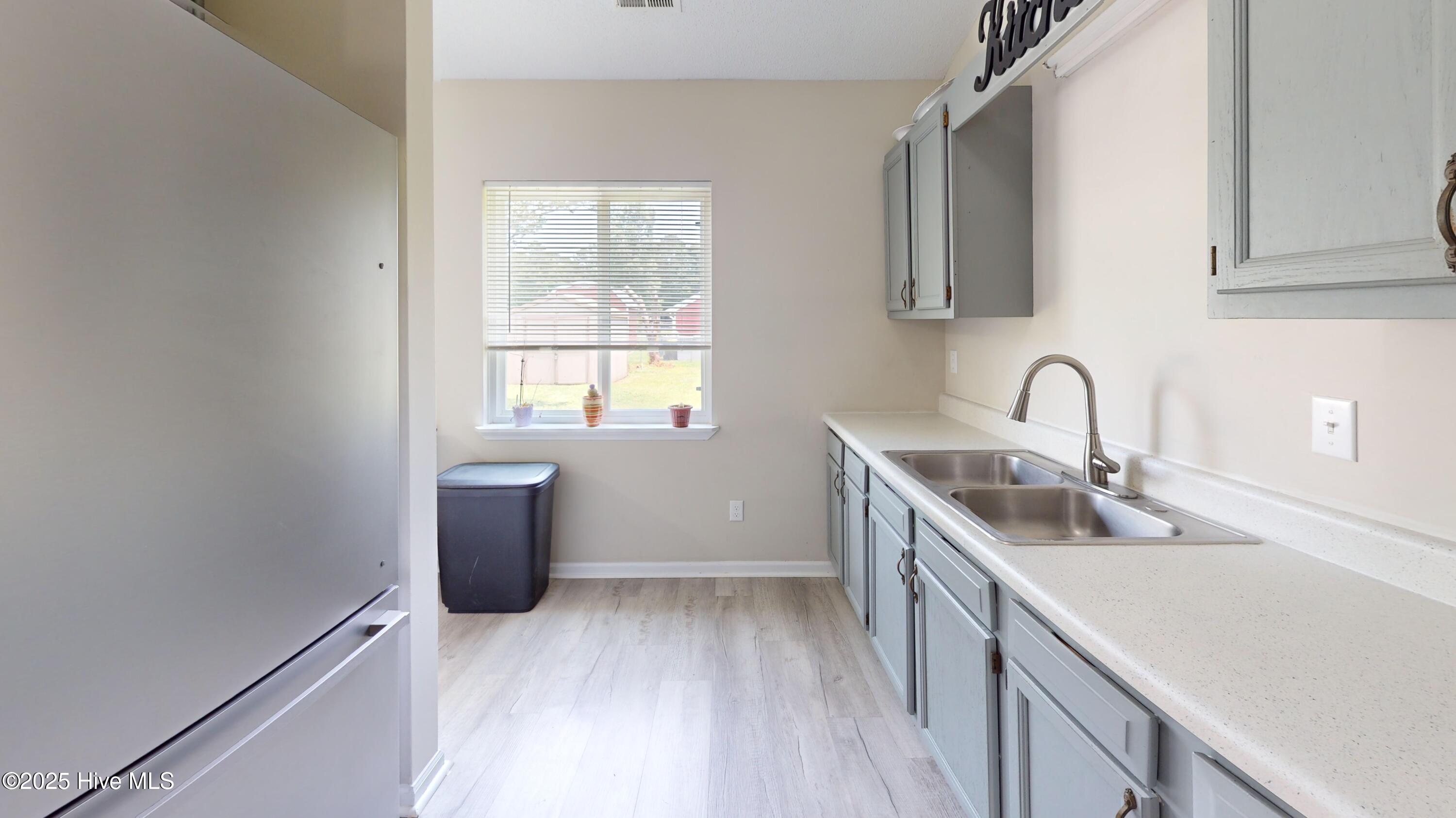 973 Ramsey Road Jacksonville, NC 28546 - Photo 35 of 36 -Kitchen
