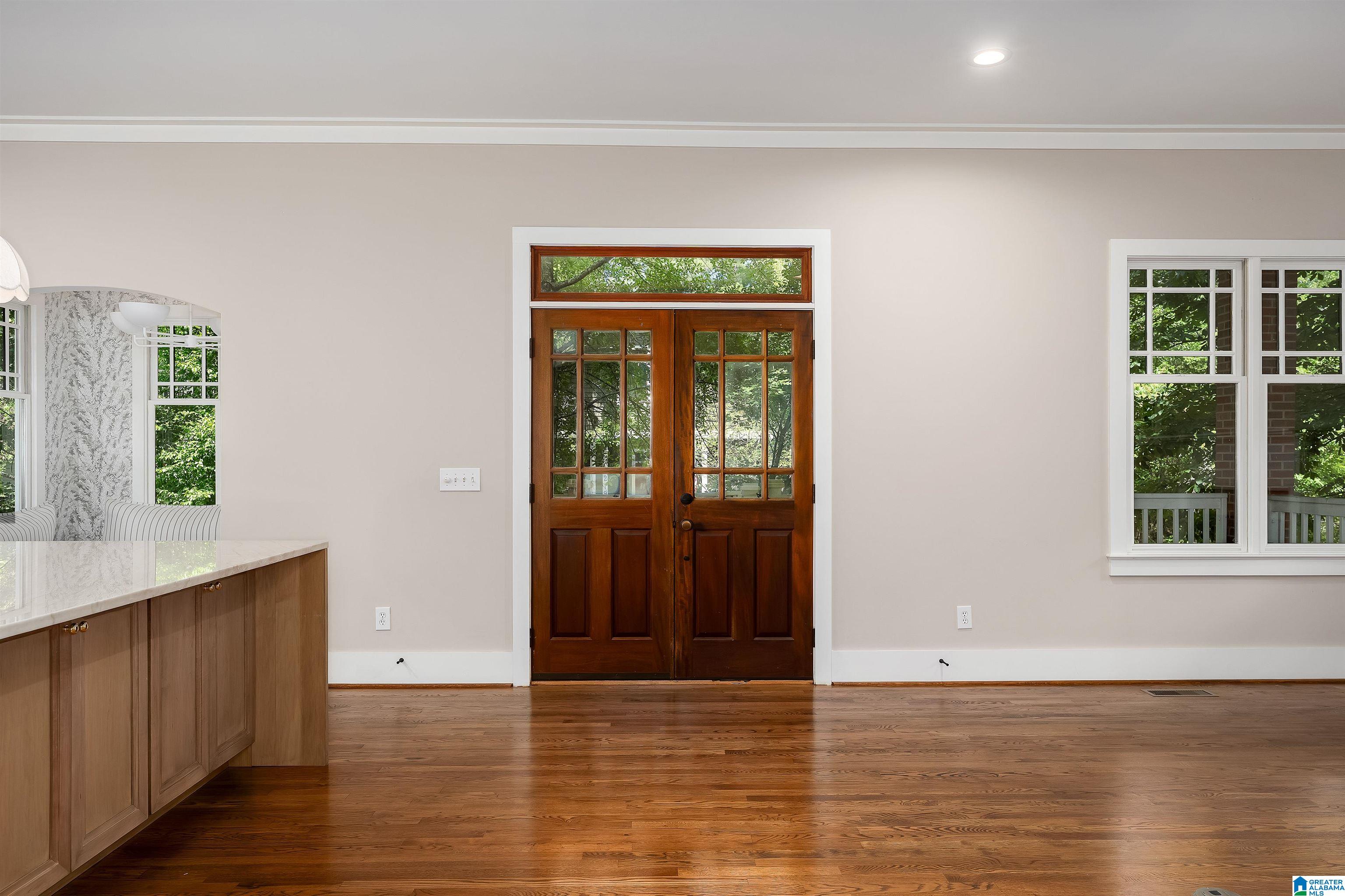 218 Hawthorn Street Birmingham, AL 35242 - Photo 5 of 79