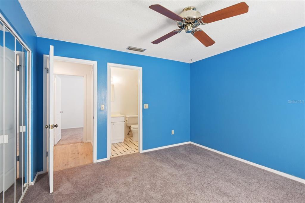 14128 Arbor Hills Road Tampa, FL 33625 - Photo 17 of 35