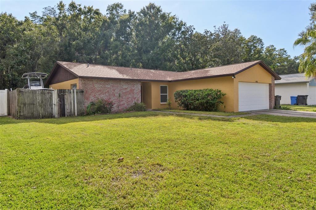 14128 Arbor Hills Road Tampa, FL 33625 - Photo 2 of 35