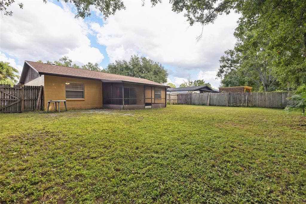 14128 Arbor Hills Road Tampa, FL 33625 - Photo 24 of 35