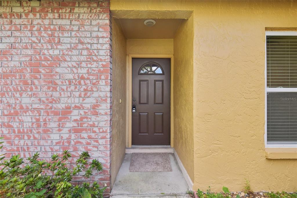 14128 Arbor Hills Road Tampa, FL 33625 - Photo 3 of 35