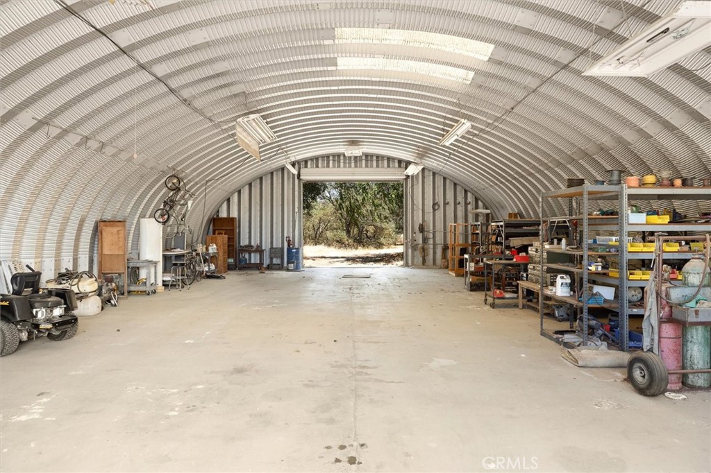 5625 Linne Road Paso Robles, CA 93446 - Photo 18 of 75 a view of a garage with cars