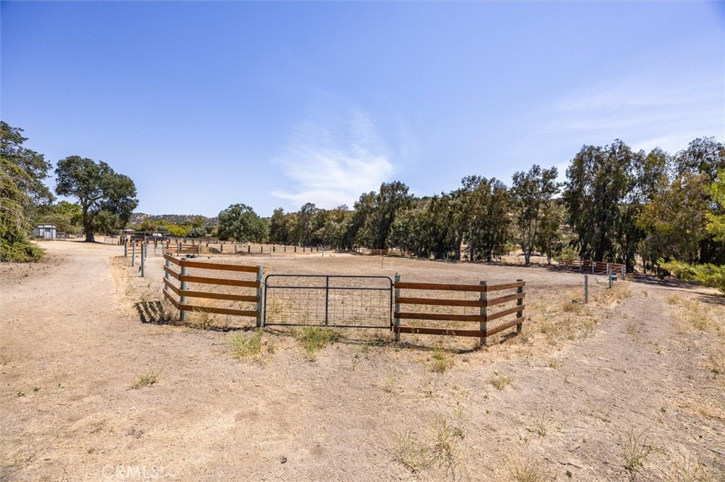 5625 Linne Road Paso Robles, CA 93446 - Photo 20 of 75 a view of outdoor space with trees