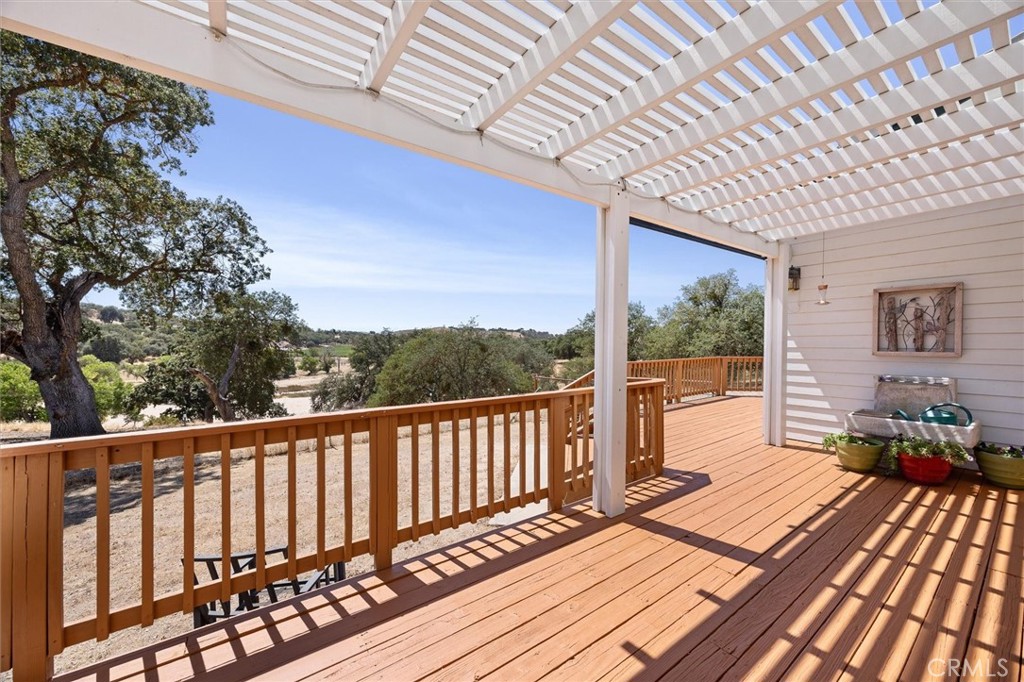 5625 Linne Road Paso Robles, CA 93446 - Photo 47 of 75 a view of balcony with wooden floor