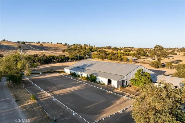 $2,299,000 | 5625 Linne Road, Paso Robles, CA 93446