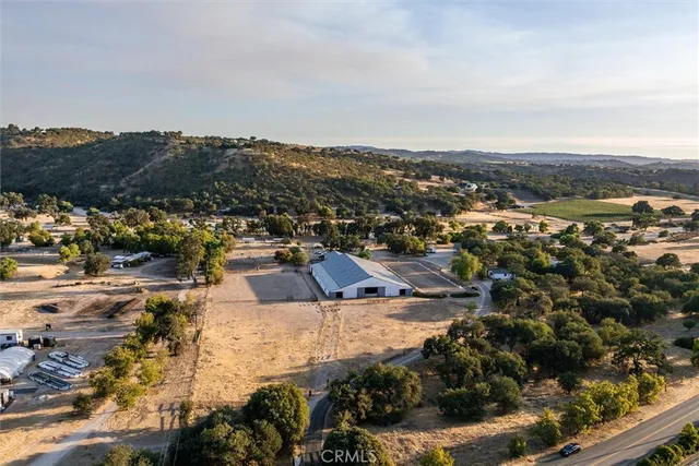$2,299,000 | 5625 Linne Road, Paso Robles, CA 93446