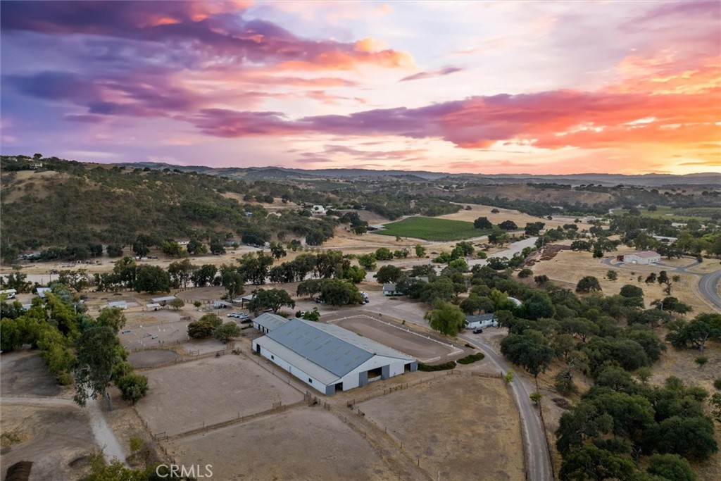 5625 Linne Road Paso Robles, CA 93446 - Photo 74 of 75 a view of a city