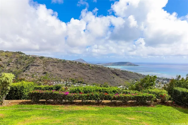 $1,950,000 | 5377 Kahalakua Street, Honolulu, HI 96821