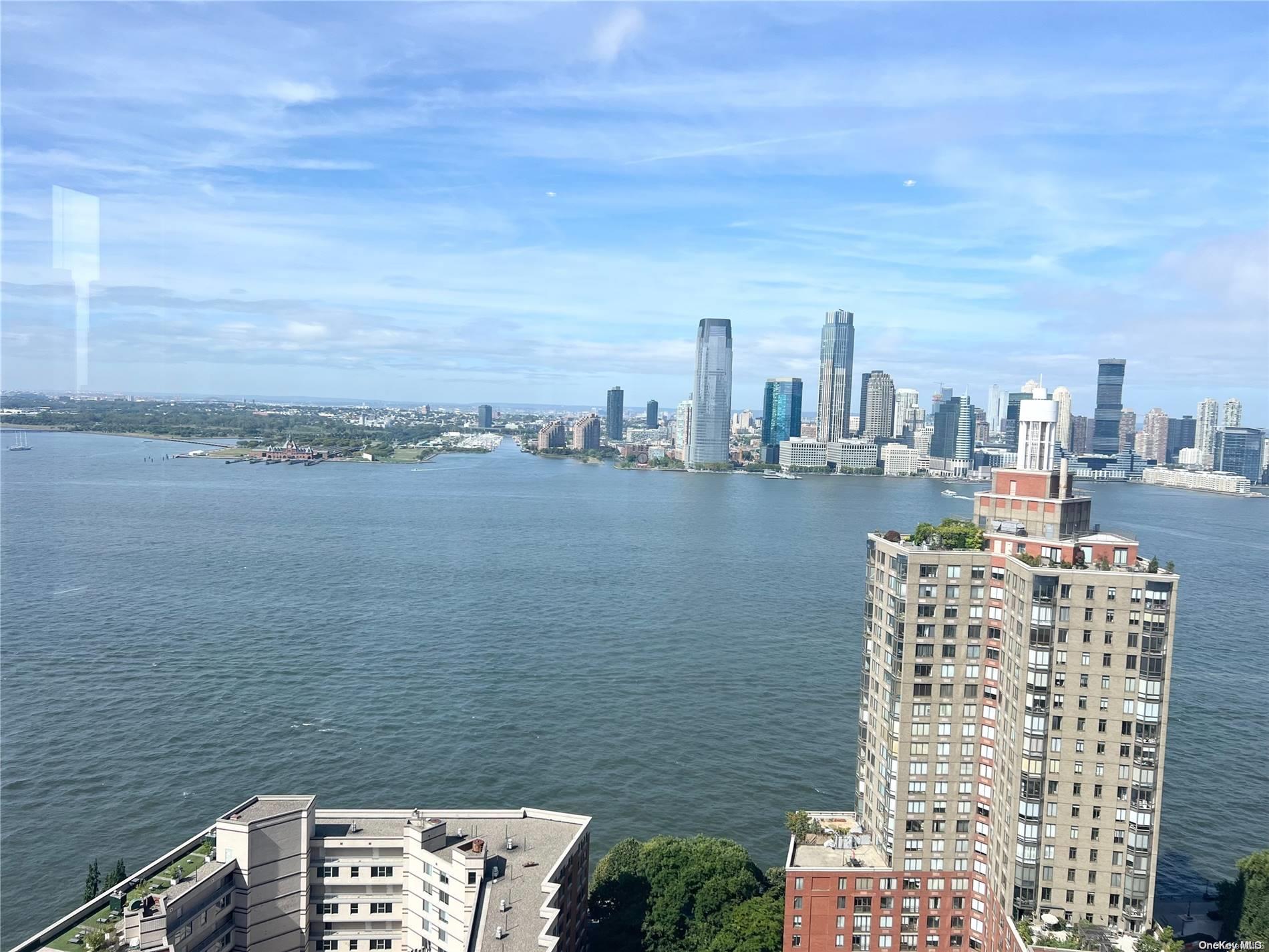 200 Rector Place, Unit 35E Manhattan, NY 10280 - Photo 2 of 33