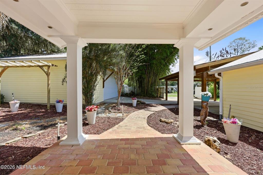 7932 Breezy Point Road West Melrose, FL 32666 - Photo 6 of 84 Gallery Image 6