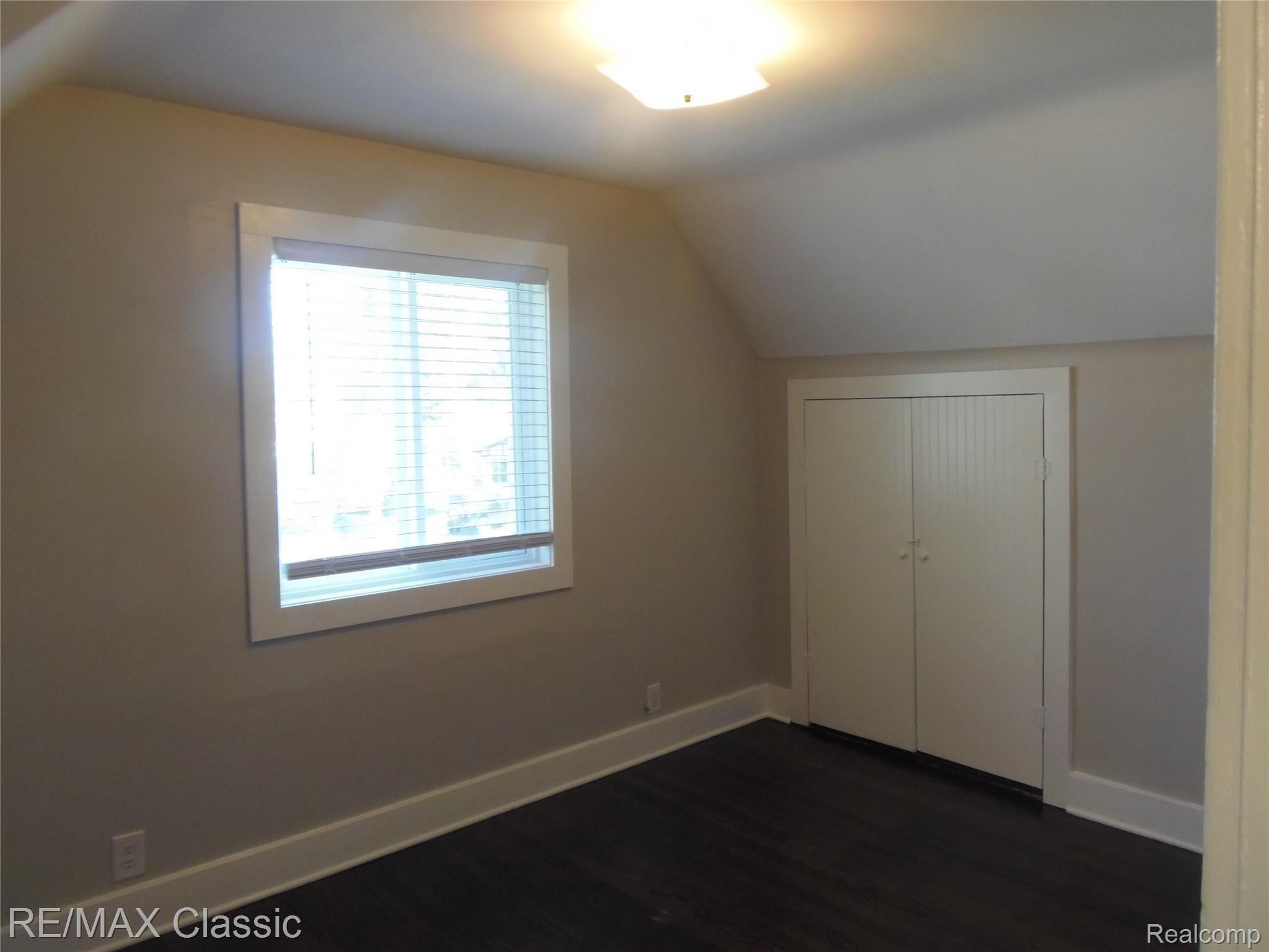 1190 Bangor Road Waterford, MI 48328 - Photo 22 of 44 BR 2.jpg