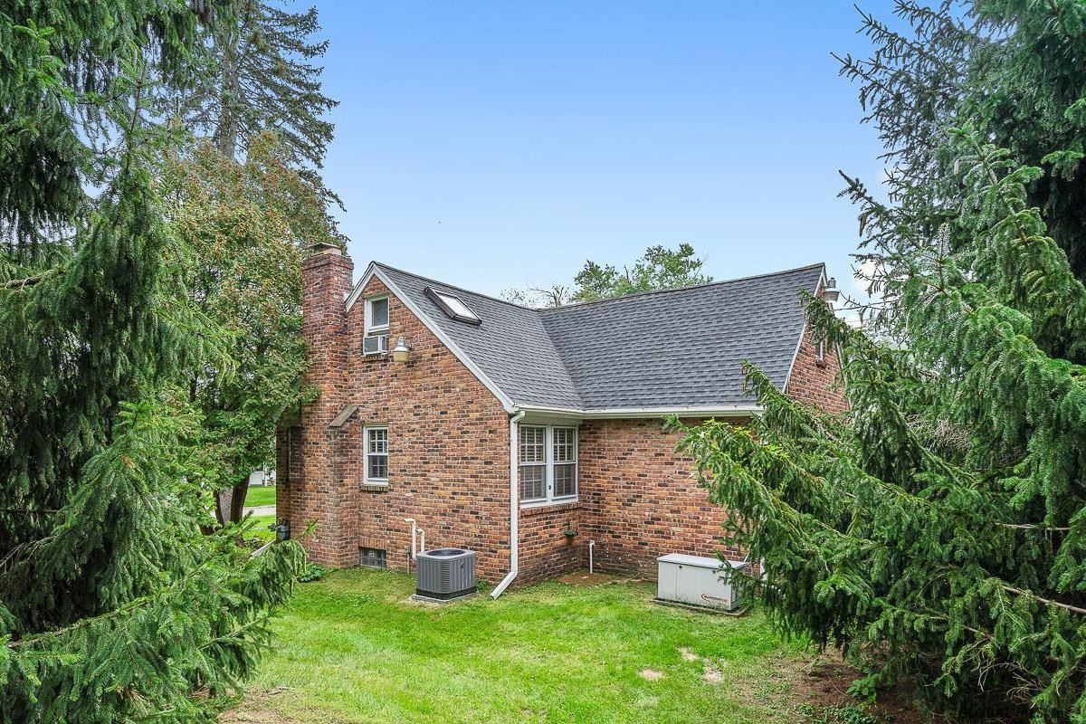 243 Eastholm Road Schenectady, NY 12304 - Photo 16 of 65 Photo 16