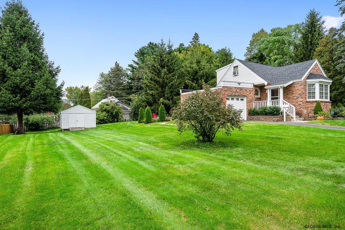 243 Eastholm Road Schenectady, NY 12304 - Photo 22 of 65 Photo 22