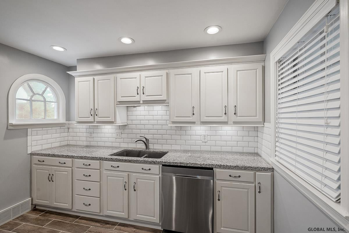 243 Eastholm Road Schenectady, NY 12304 - Photo 42 of 65 Photo 42