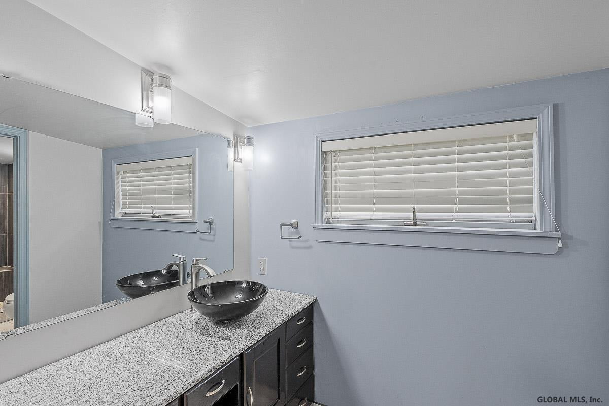 243 Eastholm Road Schenectady, NY 12304 - Photo 51 of 65 Photo 51