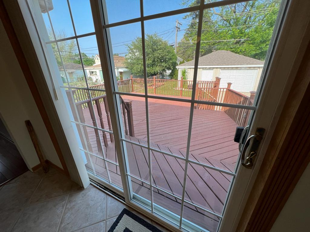 4031 Custer Avenue Lyons, IL 60534 - Photo 30 of 38 a view of an entryway