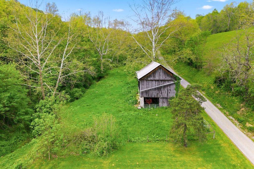 120 Center Highlands Road Waynesburg, PA 15370 - Photo 44 of 47