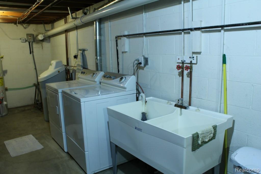 6544 General Squier Road Almont, MI 48003 - Photo 37 of 53 Basement area