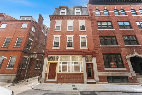 $5,200,000 | 12 North Bennet Street, Boston, MA 02113
