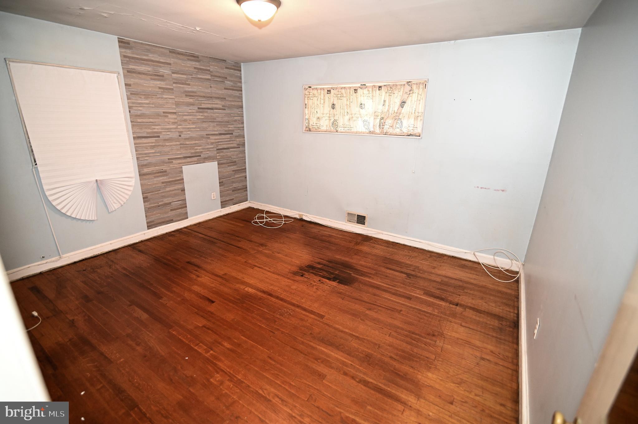 4901 Whitfield Chapel Road Lanham, MD 20706 - Photo 8 of 14 MBR