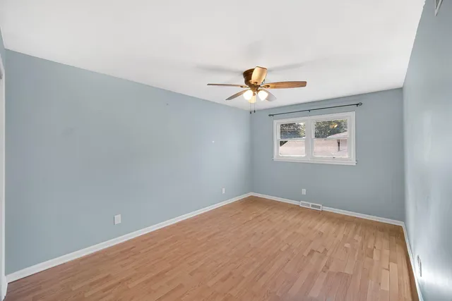 $389,900 | 9448 Parkway Drive, Highland, IN 46322