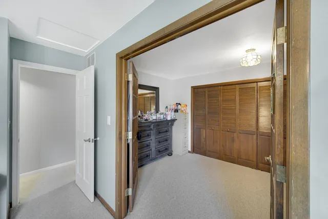 $389,900 | 9448 Parkway Drive, Highland, IN 46322