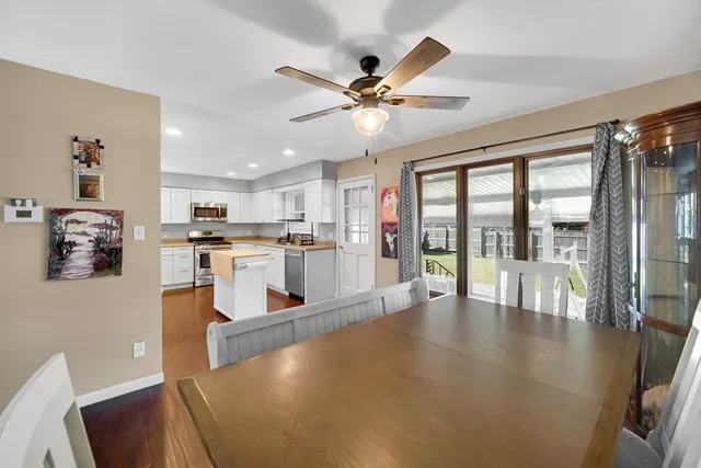 $389,900 | 9448 Parkway Drive, Highland, IN 46322