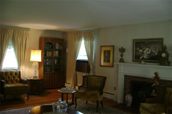 8 Todd Road Lexington, MA 02420 - Photo 4 of 5