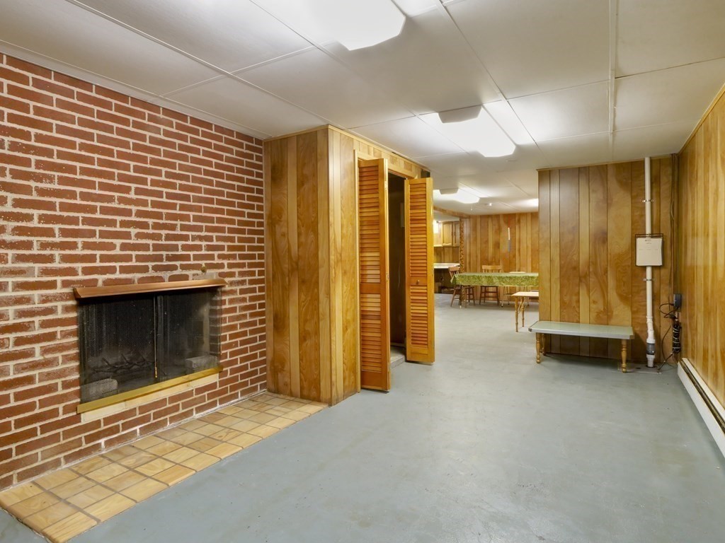 77 Colonial Road Lawrence, MA 01843 - Photo 14 of 19 Gallery Image 14
