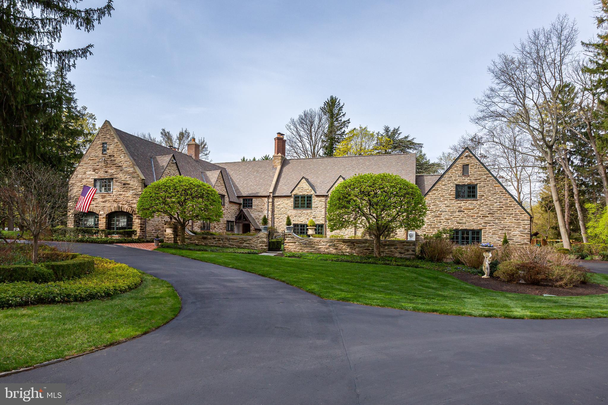 Refined and Timeless Residence