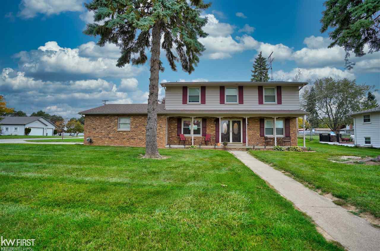 3308 Old Farm Road Flint, MI 48507 - Photo 3 of 47 50026228-2.JPG