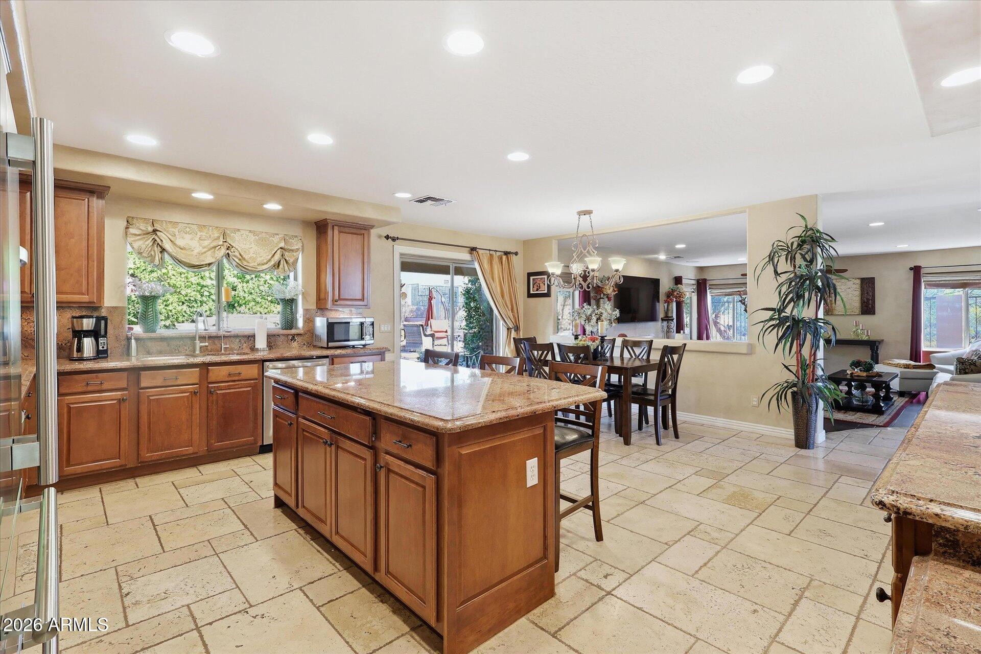 2324 West Zenith Lane Phoenix, AZ 85085 - Photo 24 of 85 24-IMG_7040_autoremove_21982221_autoremo