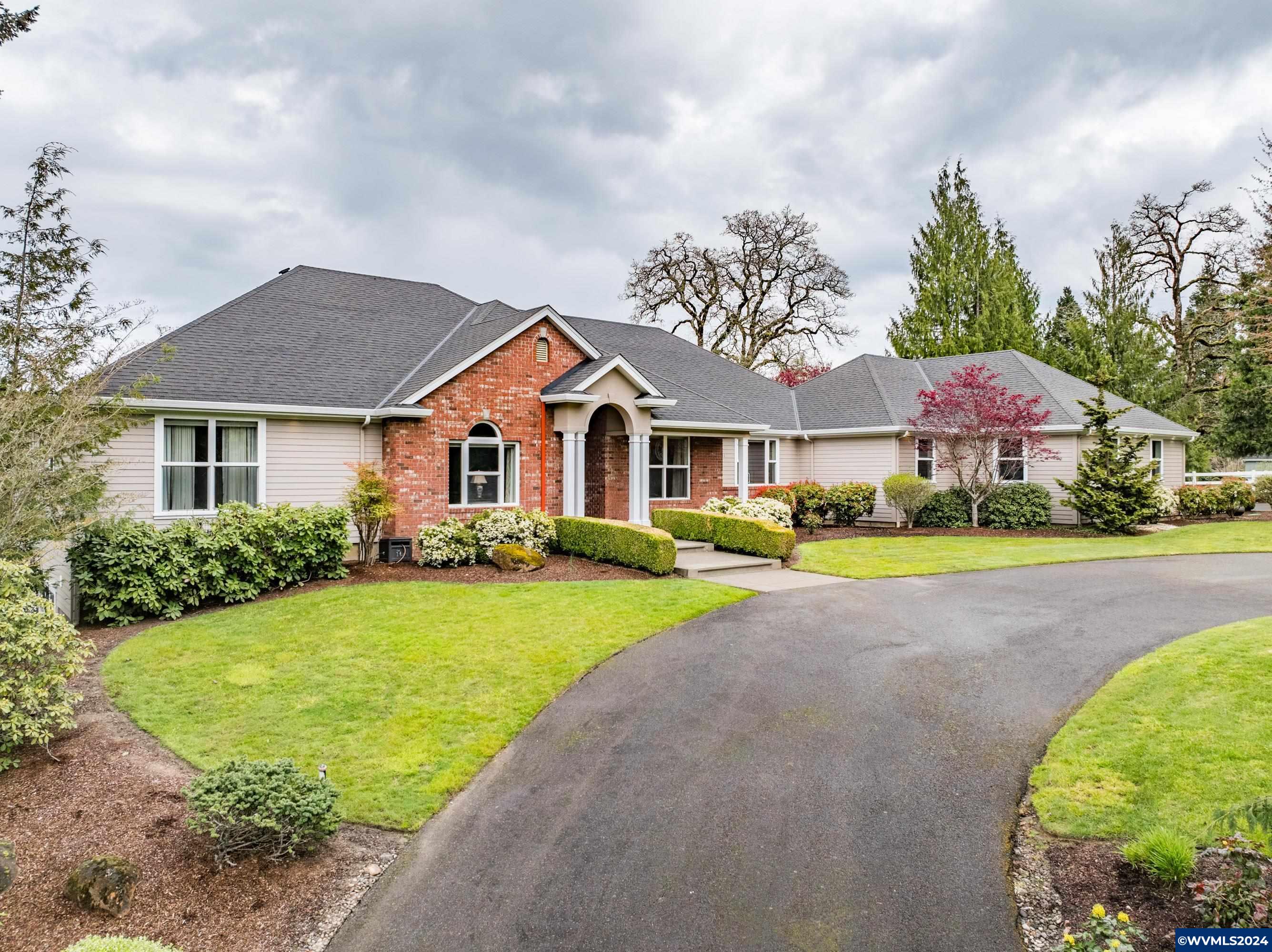 8731 Boulder Ridge Court Southeast Salem, OR 97317 - Photo 2 of 42